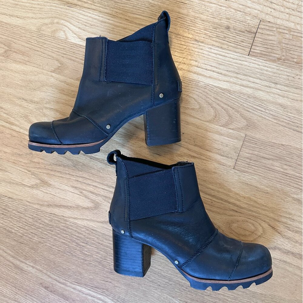 Sorel Addington Chelsea Heeled Black Leather Boots Size 6.5